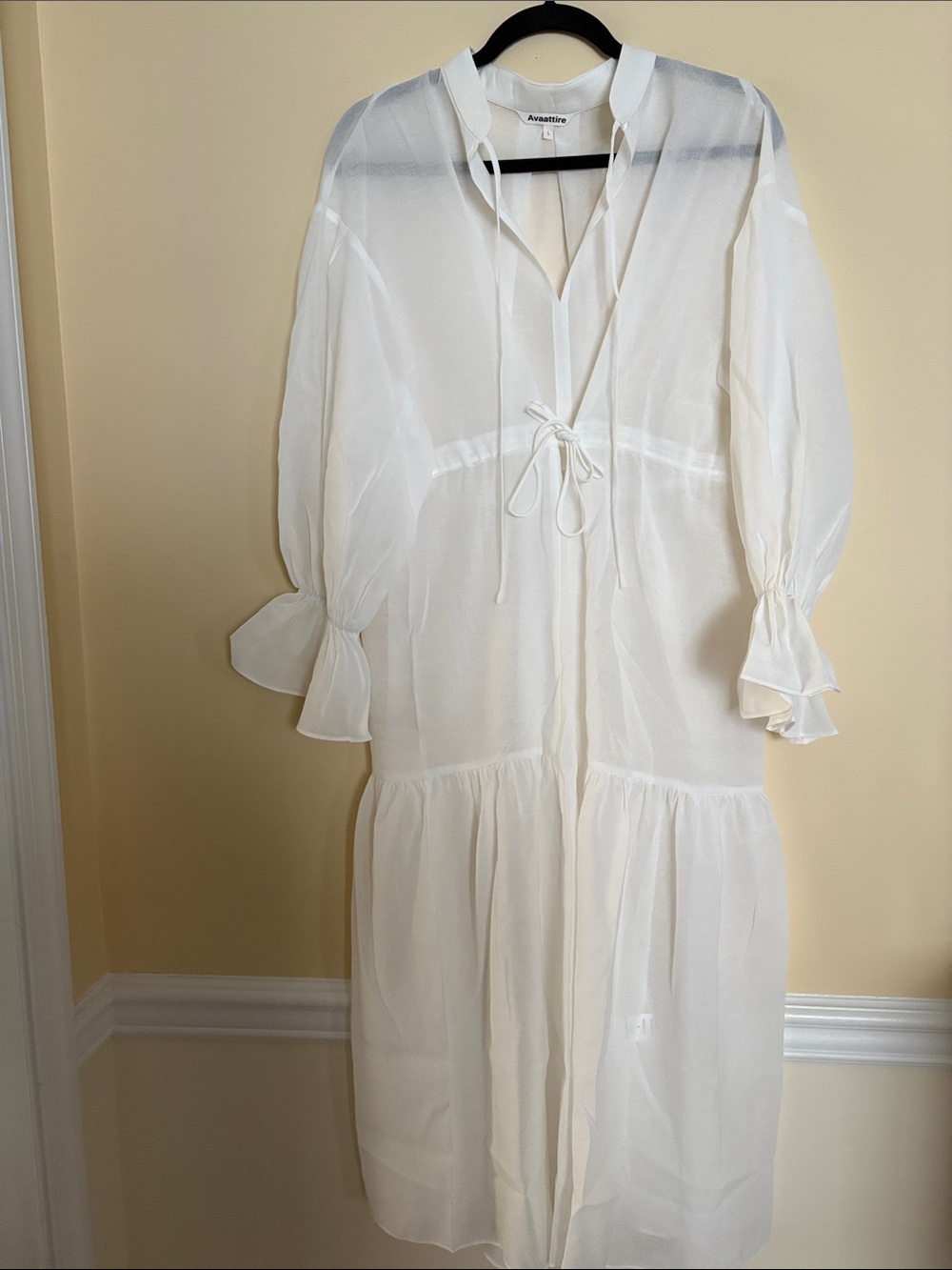 NWOT White Sheer Tie-Front bathing suite cover up